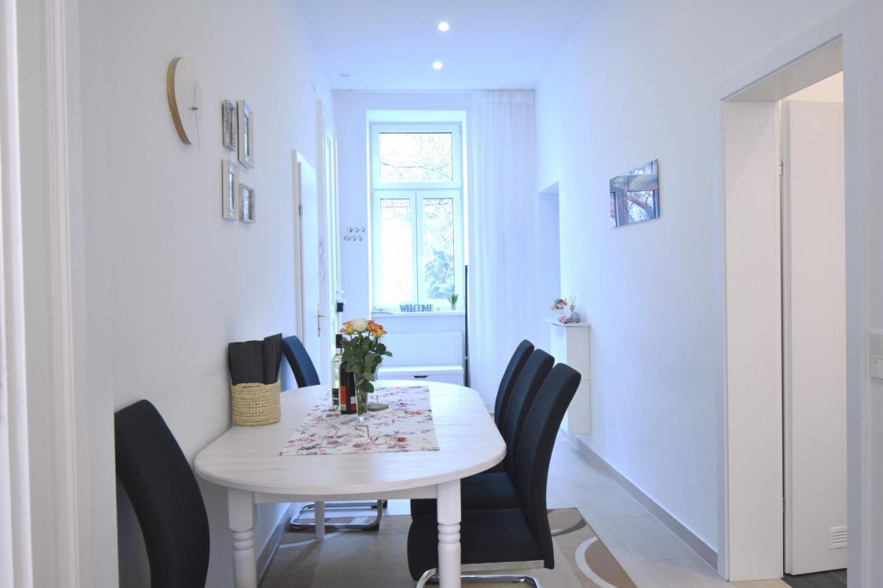 Cosy 3 Room Viennese Flat - 10Min To City Center Buitenkant foto